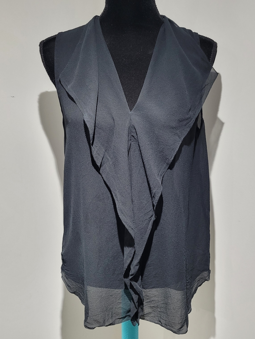 Babaton Women's 100% Silk Sleeveless Black V-Neck Ruffle Front Blouse Medium